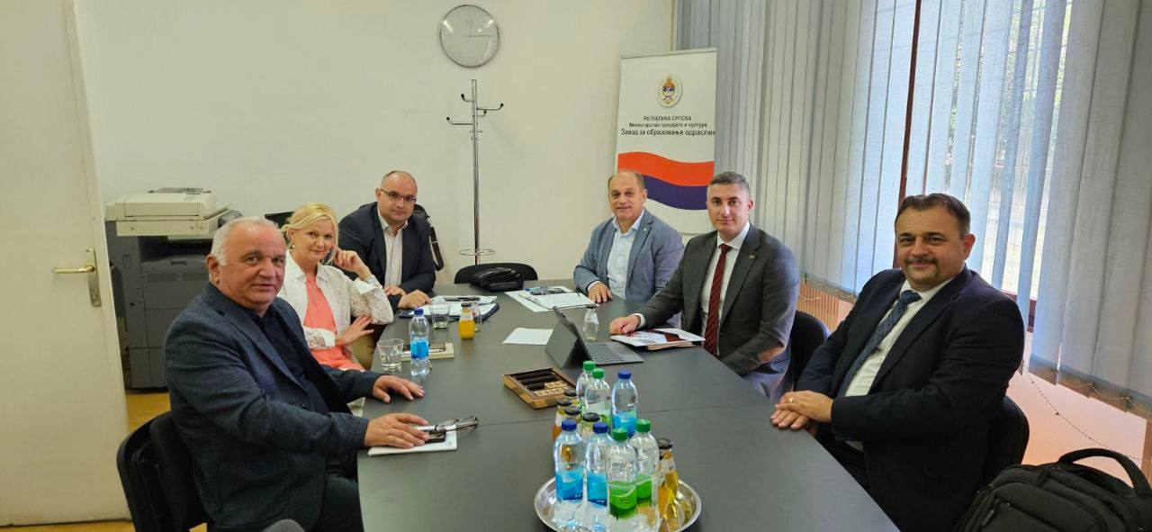 Састанак у Бањој Луци: Представљени резултати истраживања тржишта рада и нови модели сарадње
